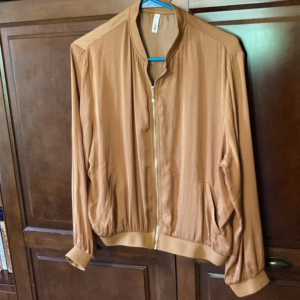 Jacket - Picture 5 of 6